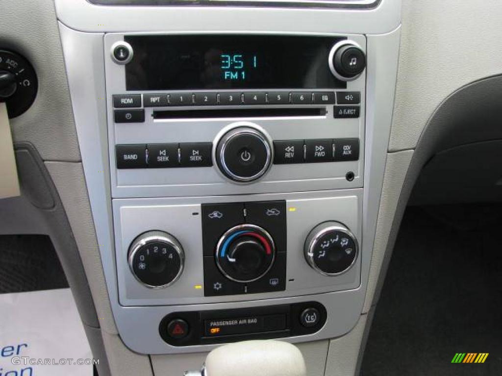 2008 Malibu LS Sedan - White / Titanium Gray photo #9