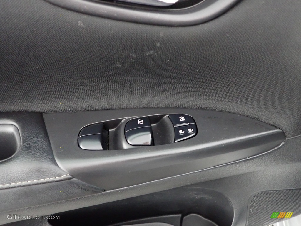 2019 Sentra S - Brilliant Silver Metallic / Charcoal photo #12