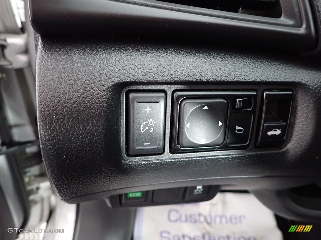 2019 Sentra S - Brilliant Silver Metallic / Charcoal photo #14