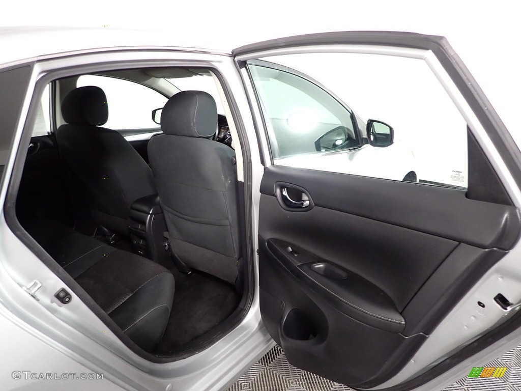 2019 Sentra S - Brilliant Silver Metallic / Charcoal photo #26