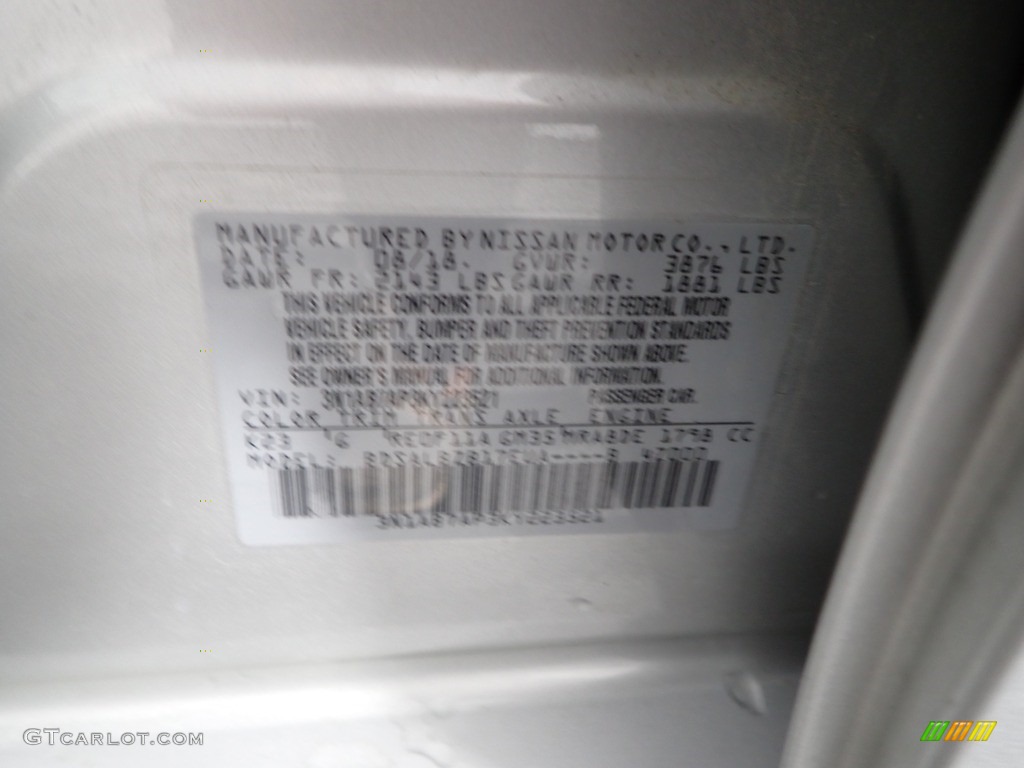 2019 Sentra S - Brilliant Silver Metallic / Charcoal photo #30