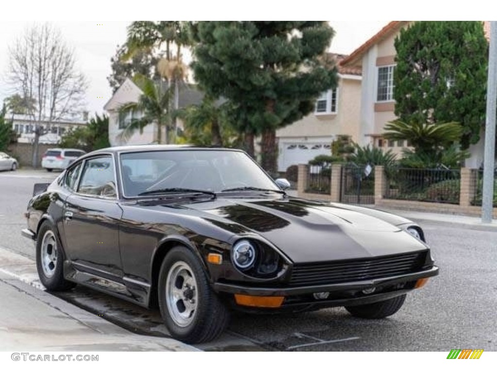 Custom Deep Purple 1971 Datsun 240Z Standard 240Z Model Exterior Photo #145668165