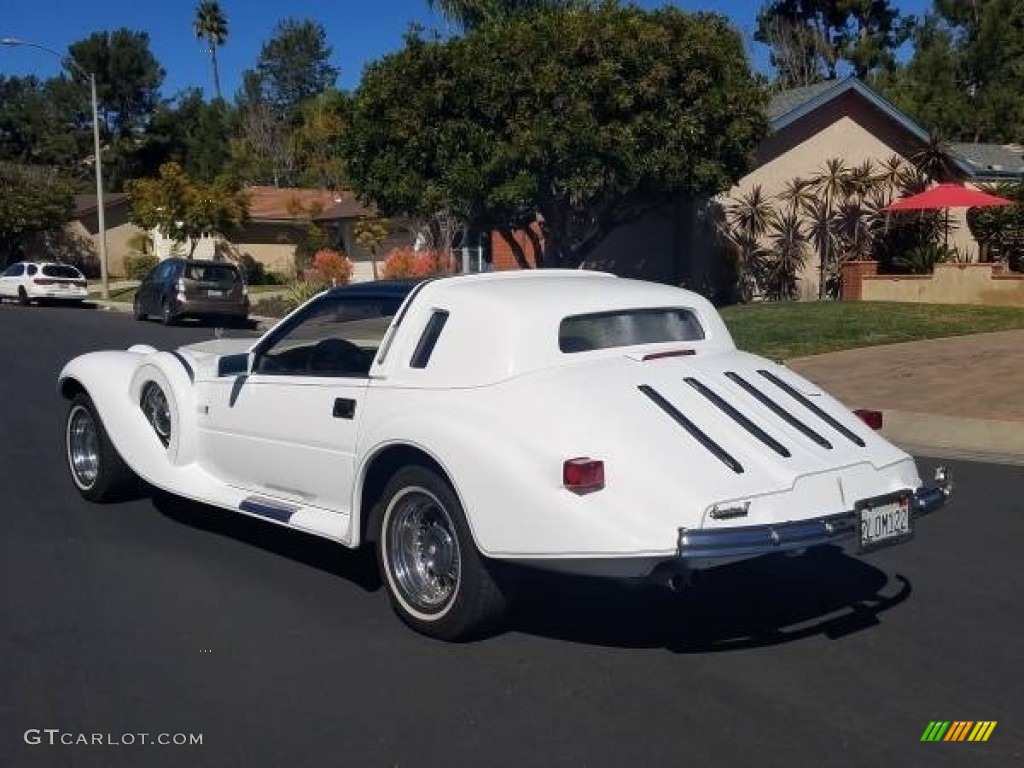 White 1986 Spartan Spartan II 2+2 Exterior Photo #145668192