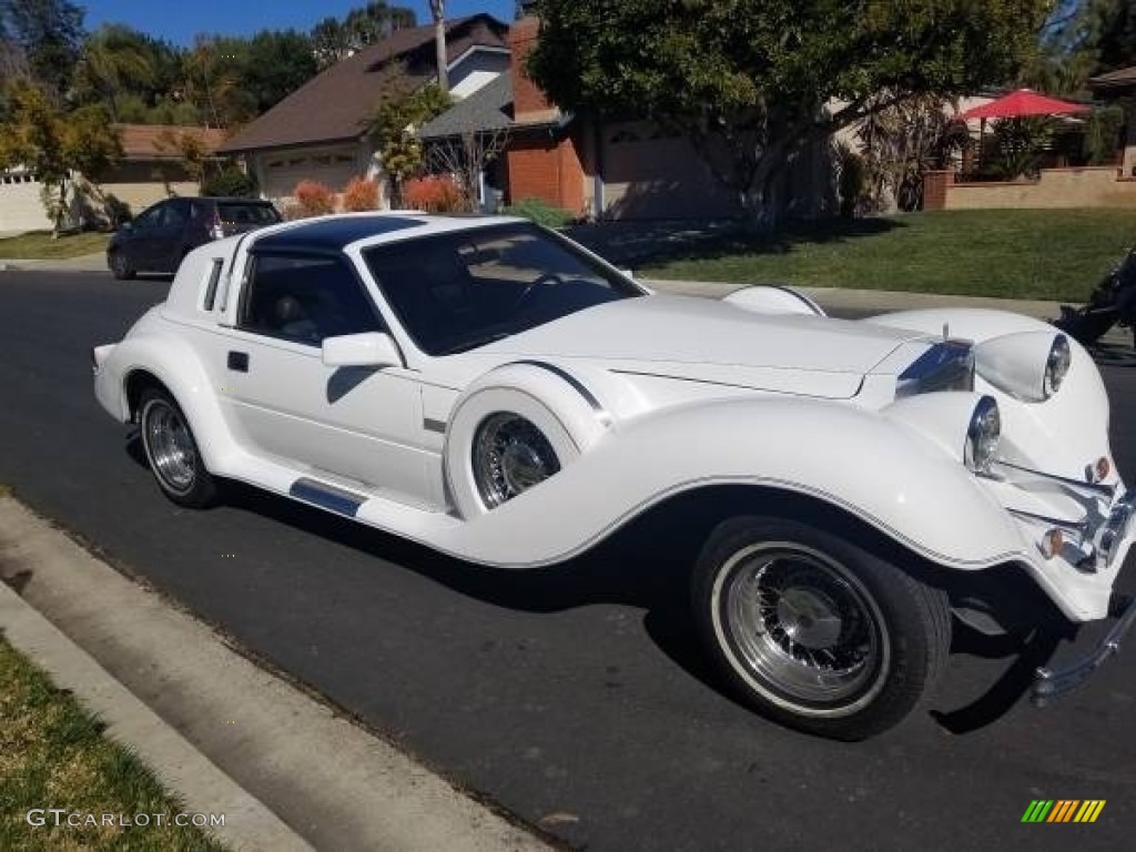 White 1986 Spartan Spartan II 2+2 Exterior Photo #145668237
