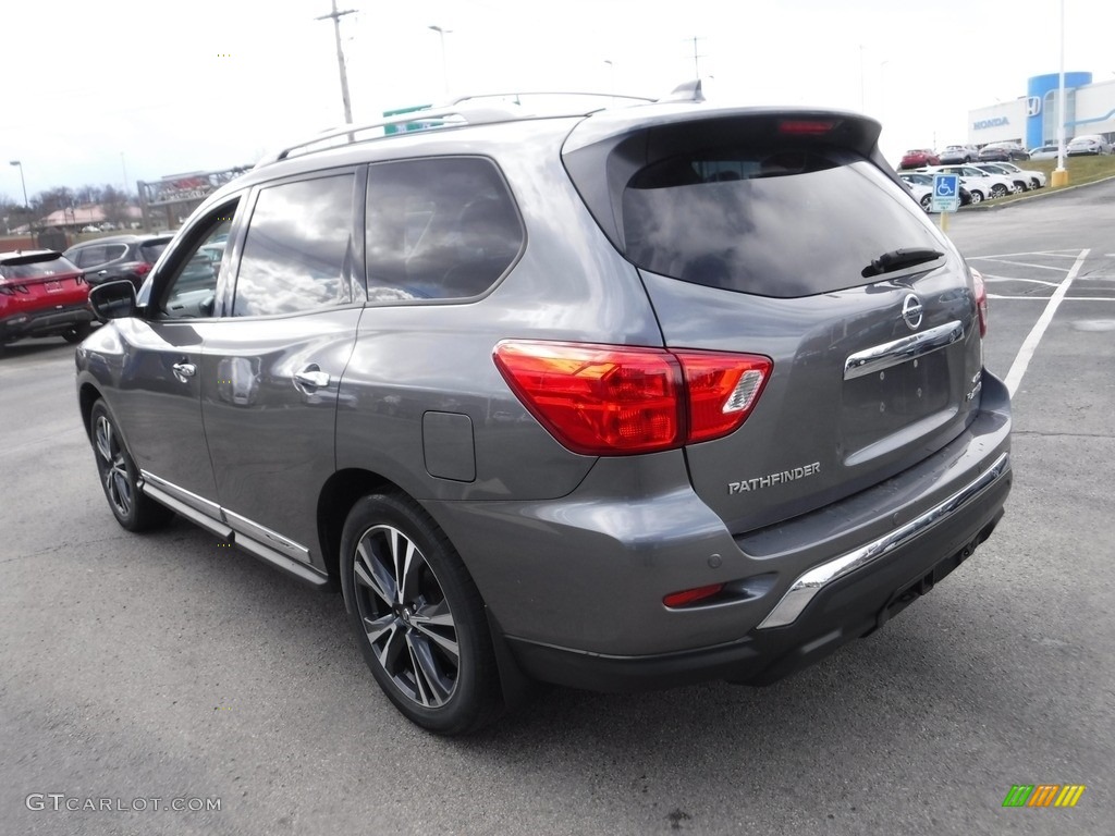 2019 Pathfinder Platinum 4x4 - Gun Metallic / Charcoal photo #7