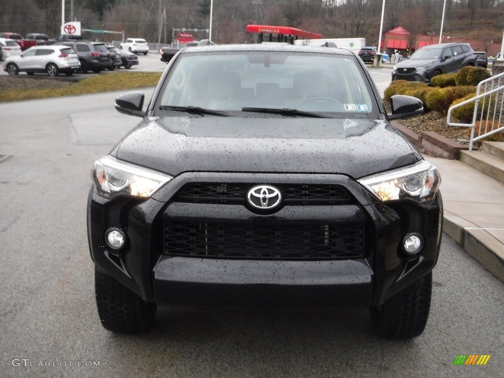 2019 4Runner SR5 Premium 4x4 - Midnight Black metallic / Sand Beige photo #15