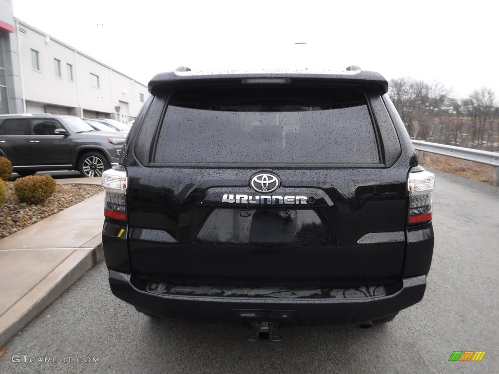 2019 4Runner SR5 Premium 4x4 - Midnight Black metallic / Sand Beige photo #19