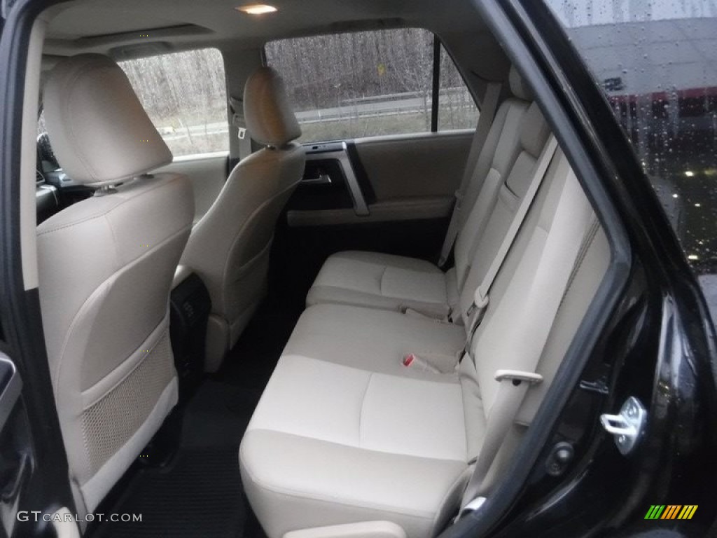 2019 4Runner SR5 Premium 4x4 - Midnight Black metallic / Sand Beige photo #33