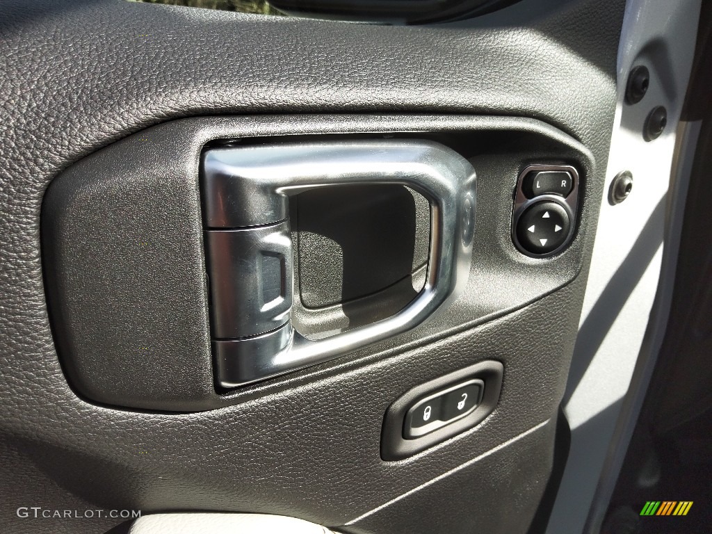 2023 Jeep Wrangler Unlimited High Altitude 4x4 Steel Gray/Global Black Door Panel Photo #145670494