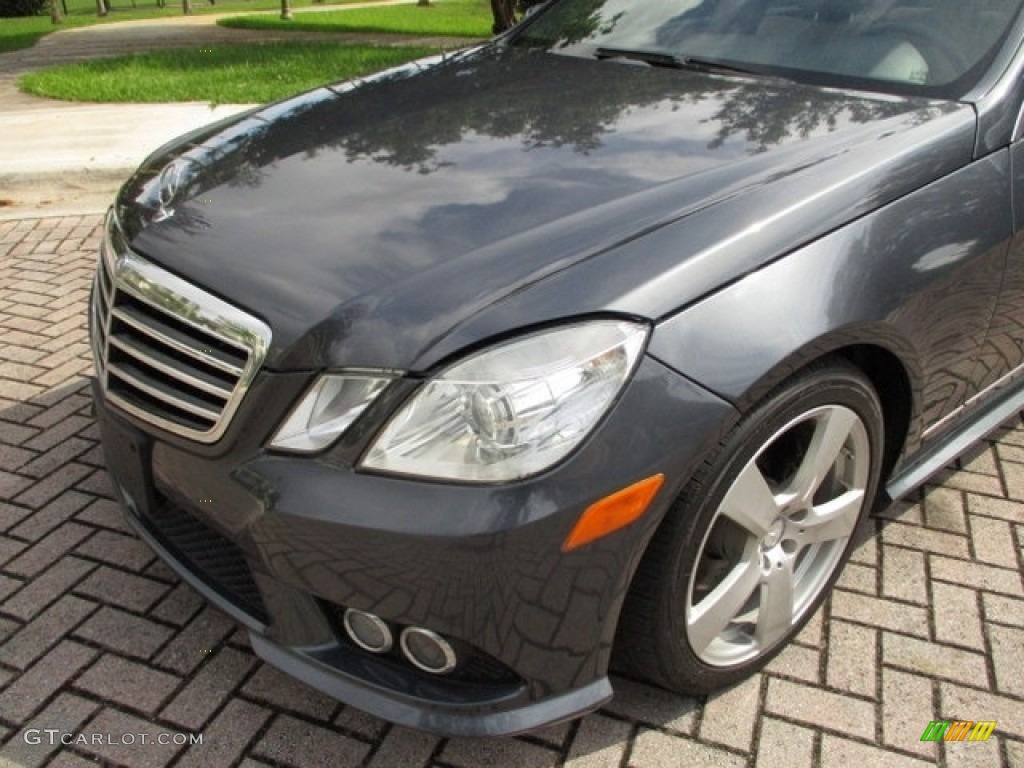 2010 E 350 Sedan - Steel Grey Metallic / Natural Beige photo #32