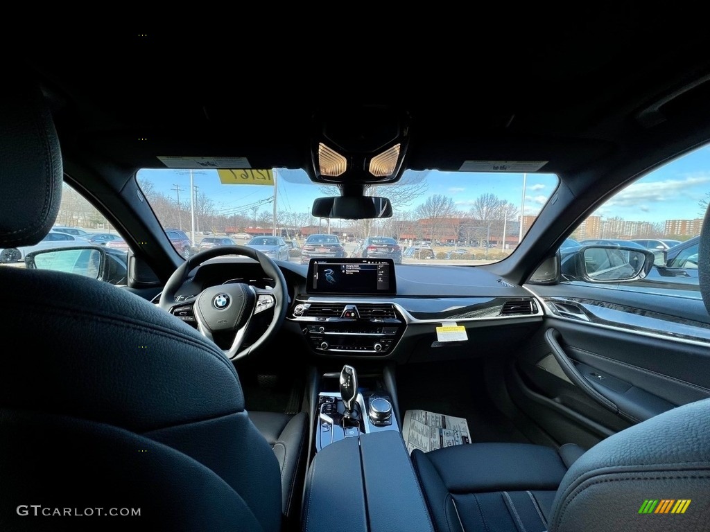 2023 BMW 5 Series 530e xDrive Sedan Dashboard Photos