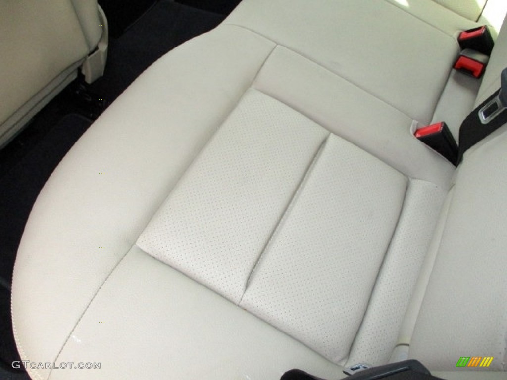 2010 E 350 Sedan - Steel Grey Metallic / Natural Beige photo #47