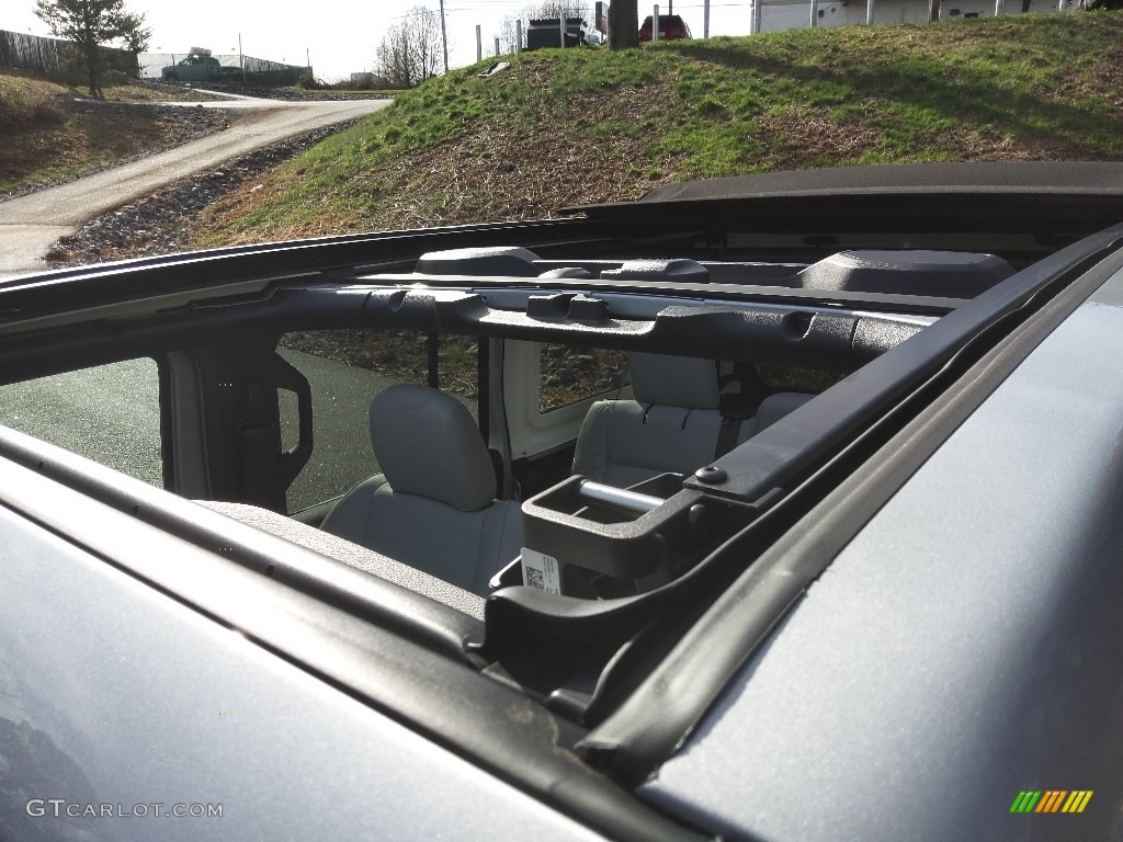 2023 Jeep Wrangler Unlimited High Altitude 4x4 Sunroof Photos
