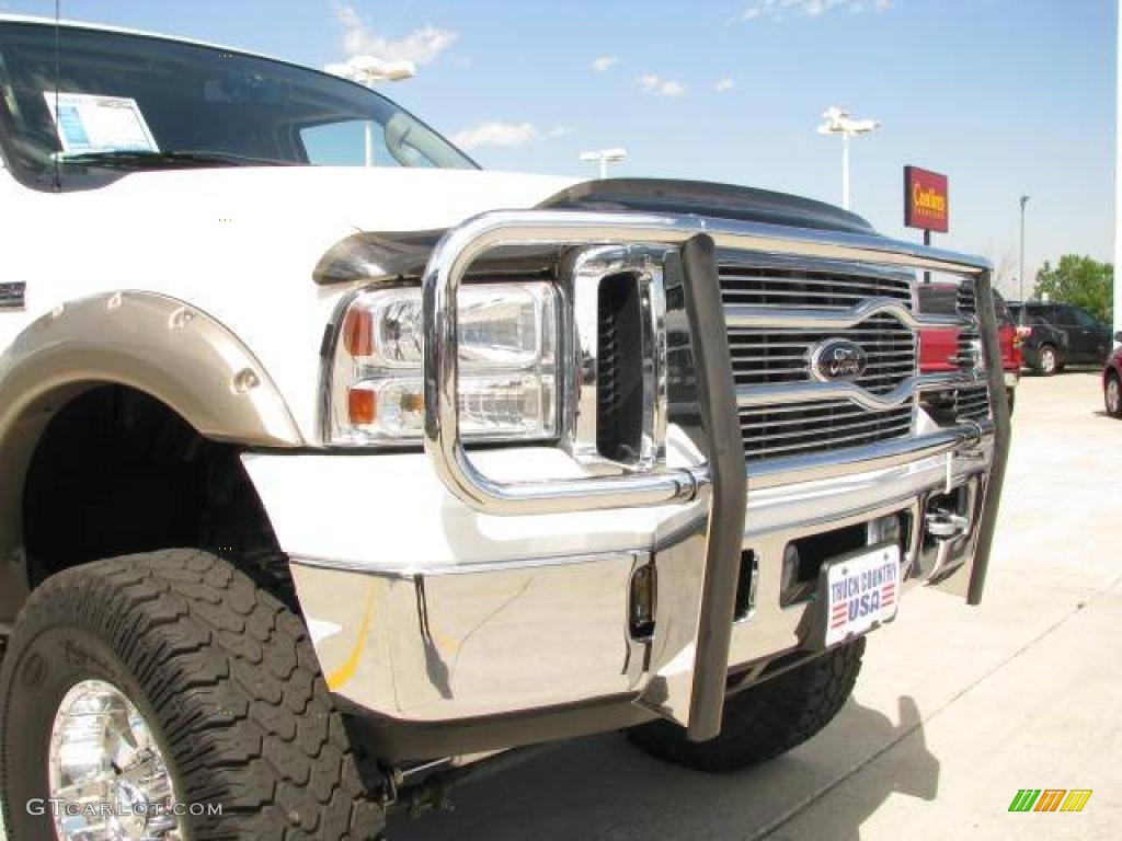 2006 F250 Super Duty Lariat FX4 Off Road Crew Cab 4x4 - Oxford White / Tan photo #4