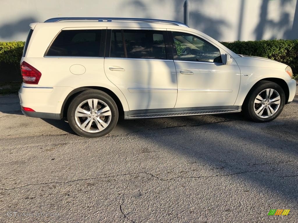 2010 GL 350 BlueTEC 4Matic - Arctic White / Cashmere photo #2