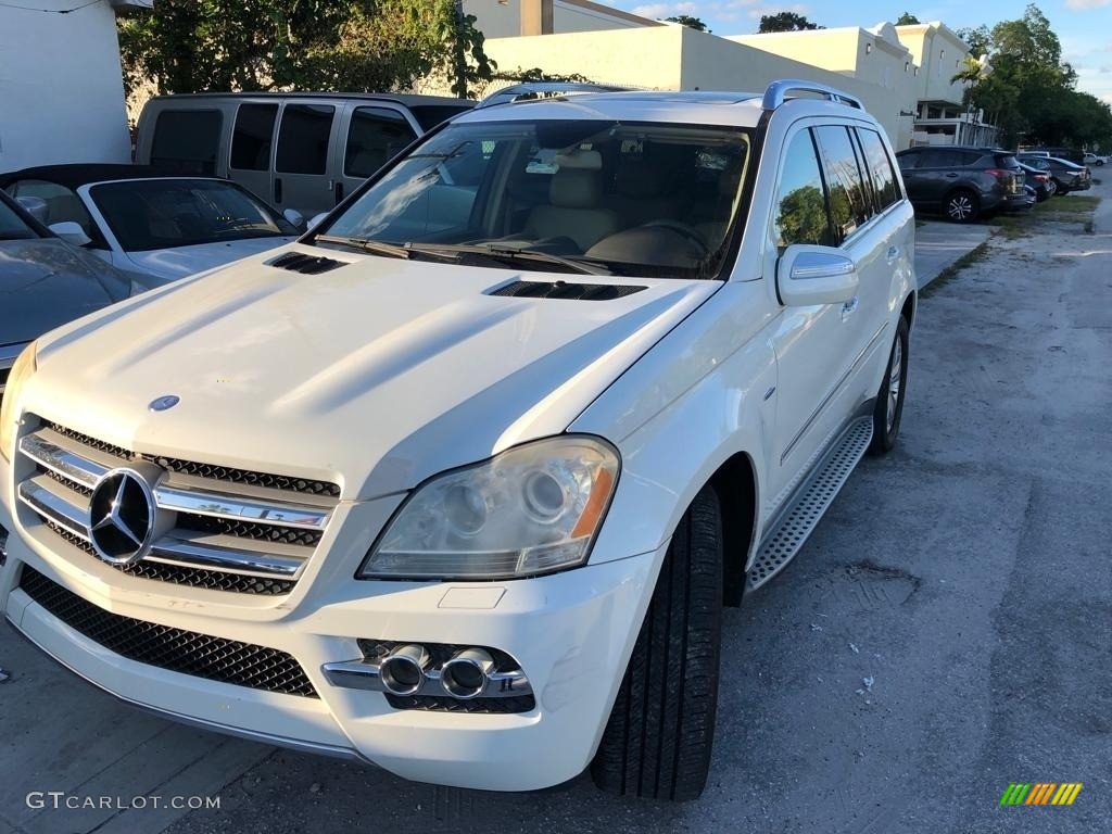 2010 GL 350 BlueTEC 4Matic - Arctic White / Cashmere photo #3