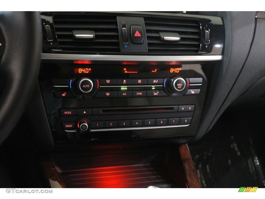 2015 X3 xDrive28i - Black Sapphire Metallic / Oyster photo #13