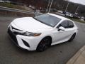 Super White - Camry SE Photo No. 11