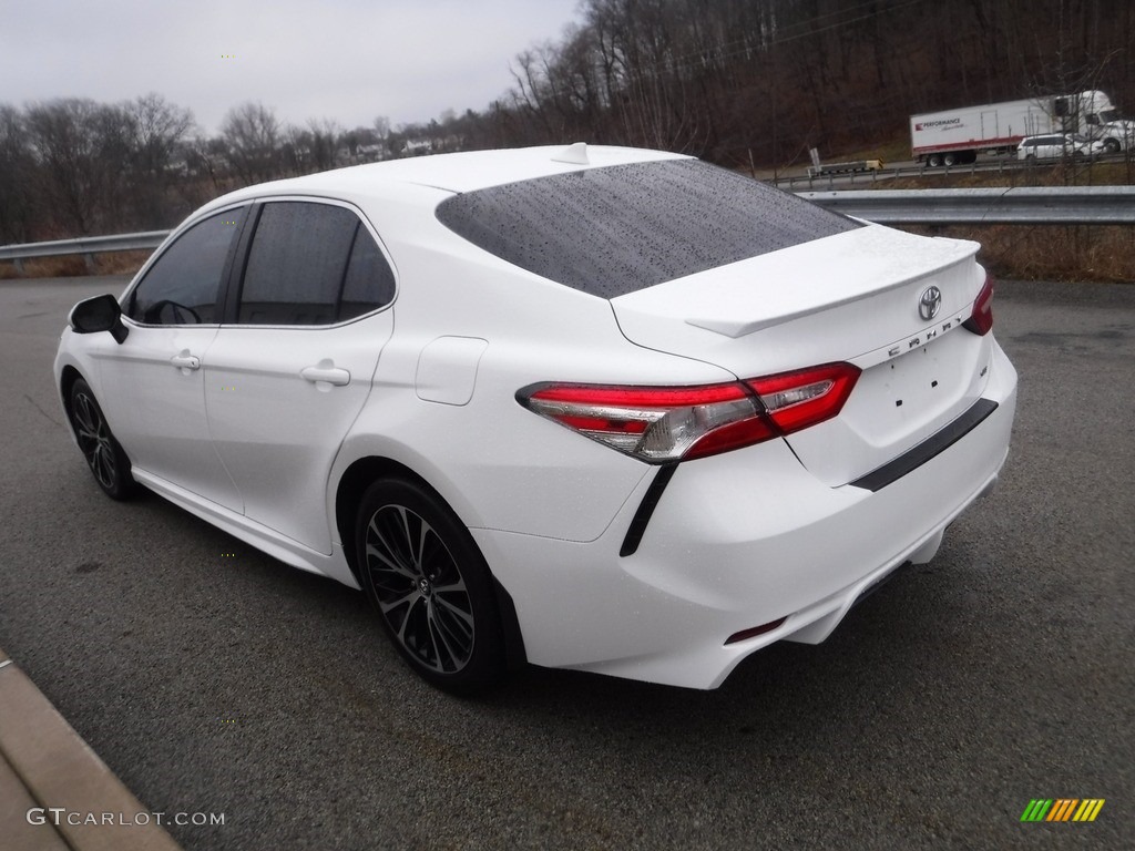 2020 Camry SE - Super White / Black photo #13