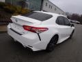 Super White - Camry SE Photo No. 15