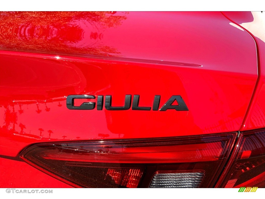 2019 Giulia RWD - Alfa Rosso (Red) / Black photo #7