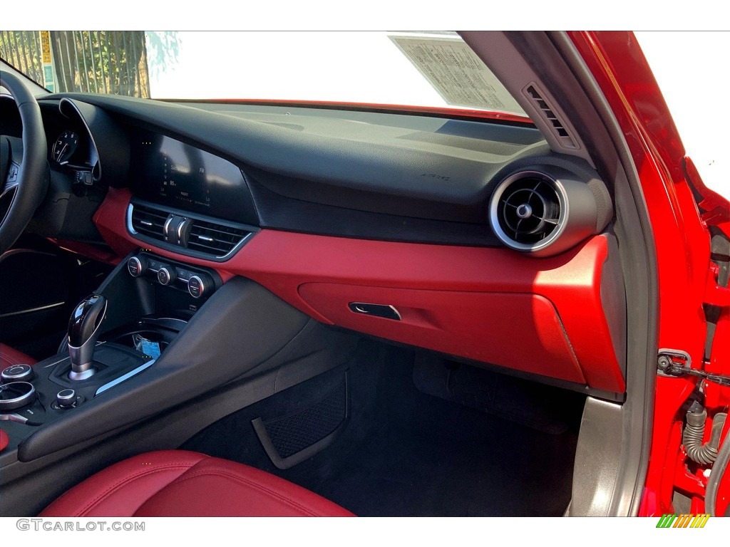 2019 Giulia RWD - Alfa Rosso (Red) / Black photo #16