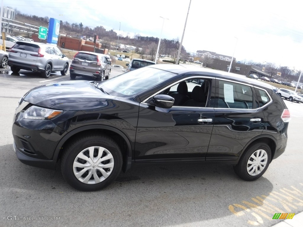 2015 Rogue S AWD - Super Black / Charcoal photo #6