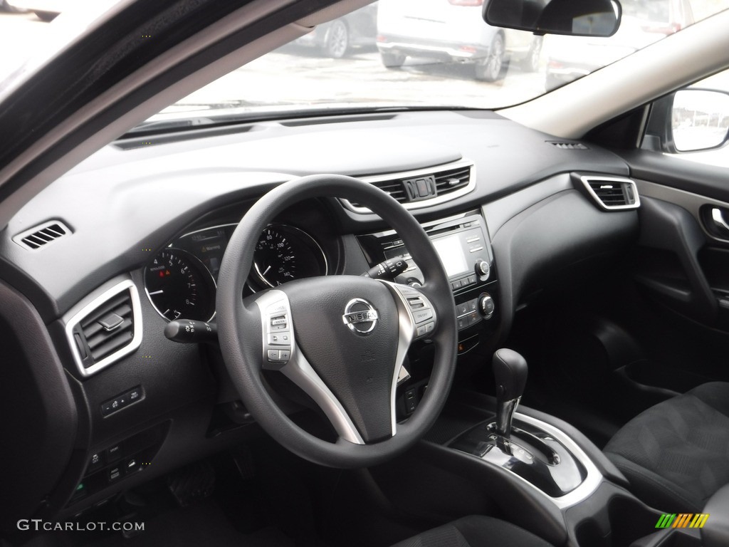 2015 Rogue S AWD - Super Black / Charcoal photo #11
