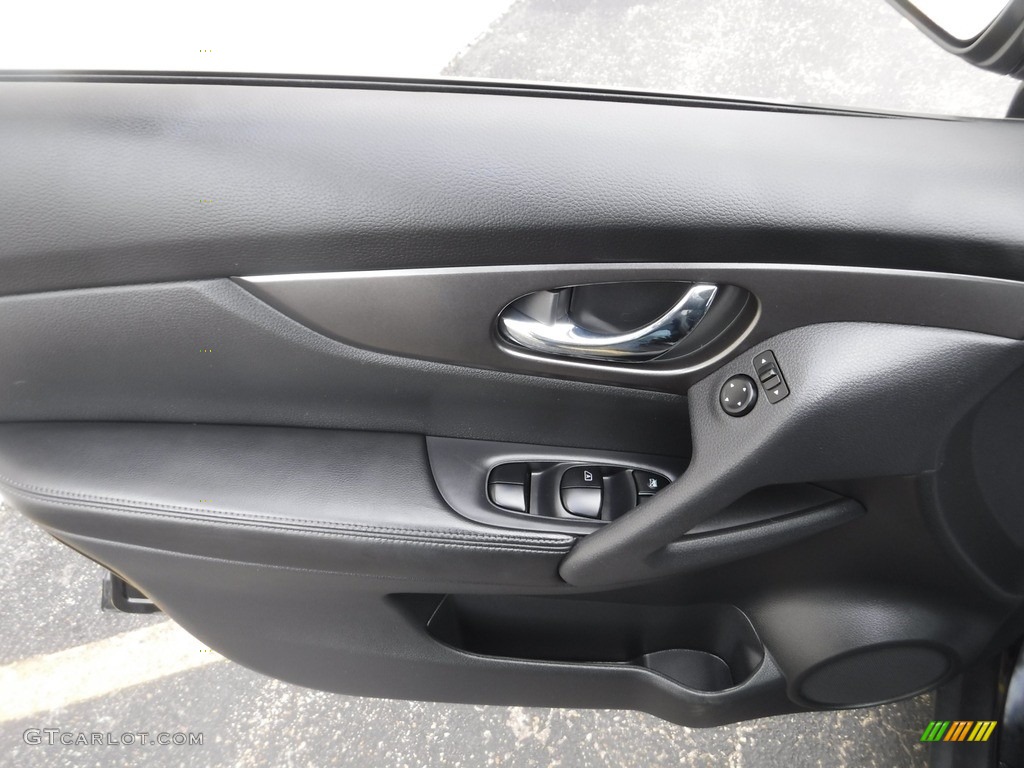 2015 Rogue S AWD - Super Black / Charcoal photo #12