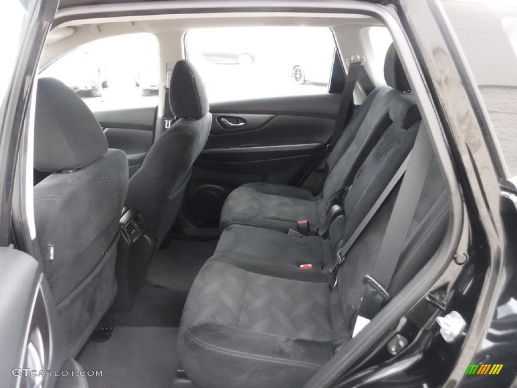 2015 Rogue S AWD - Super Black / Charcoal photo #25