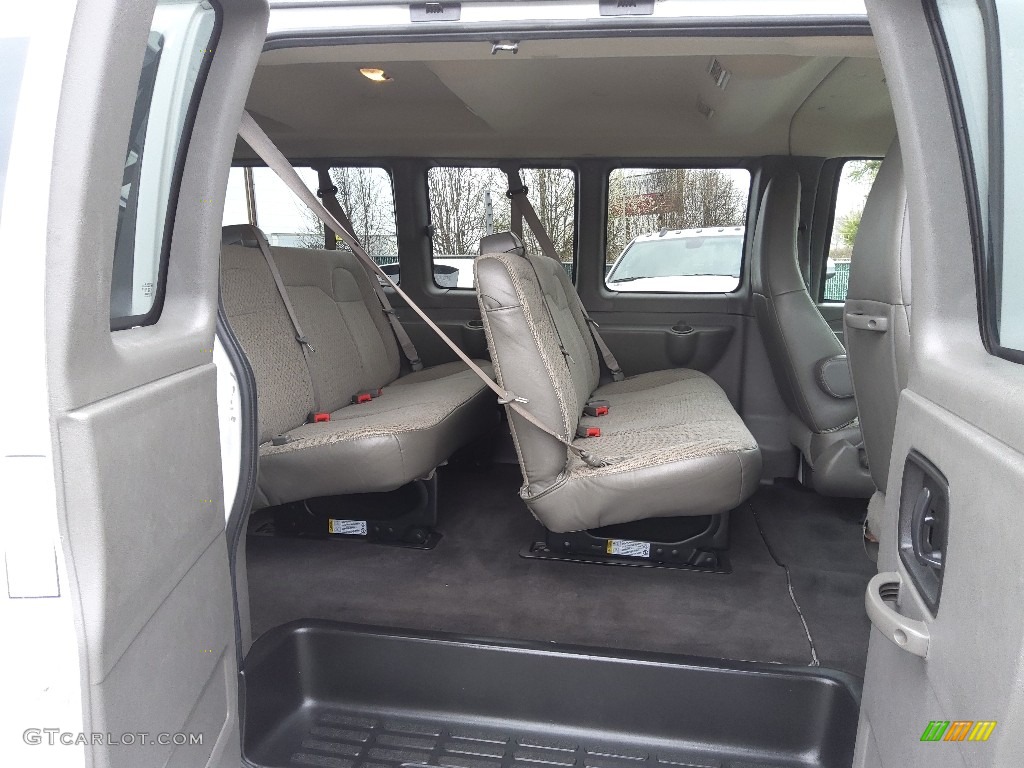 Medium Pewter Interior 2020 Chevrolet Express 3500 Passenger LT Photo #145678222