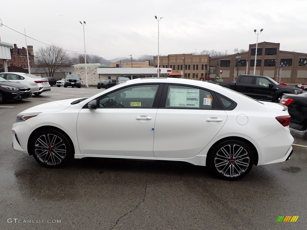 2023 Forte GT - Snow White Pearl / Black photo #5