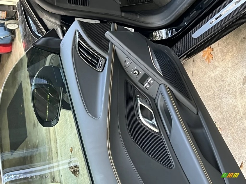 2020 R8 V10 Performance - Mythos Black Metallic / Black/Vegas Yellow Stitching photo #3