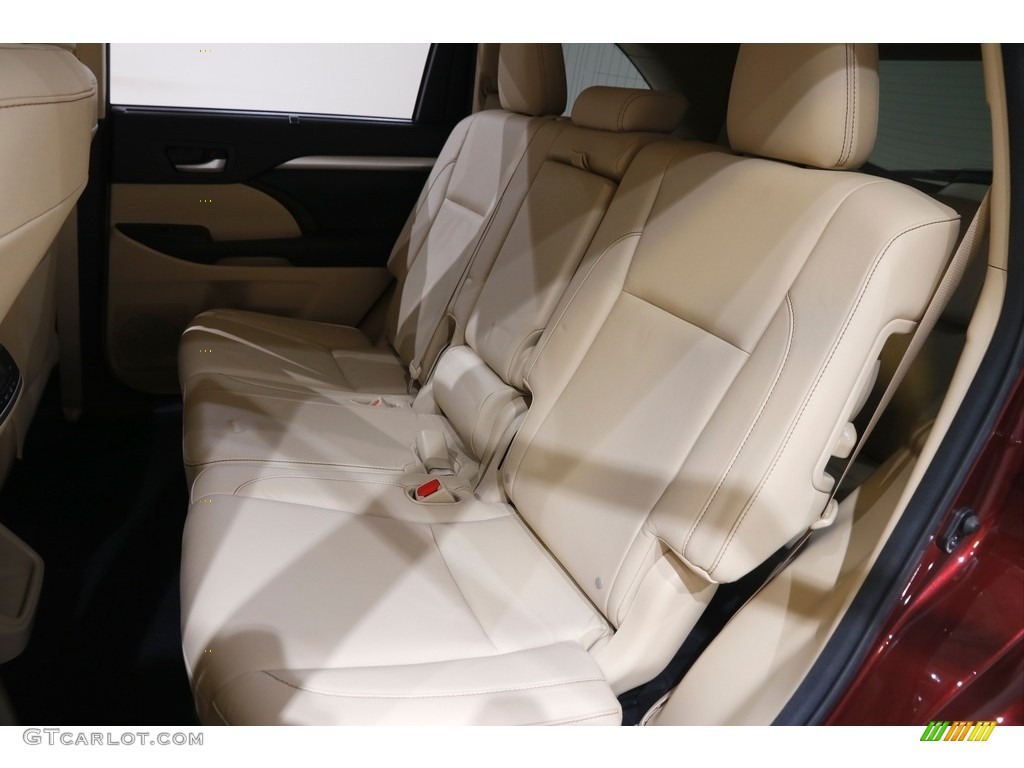 2015 Highlander XLE AWD - Ooh La La Rouge Mica / Almond photo #19