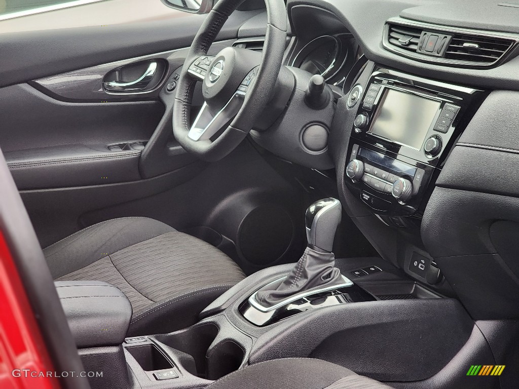 2020 Nissan Rogue SV AWD Front Seat Photos