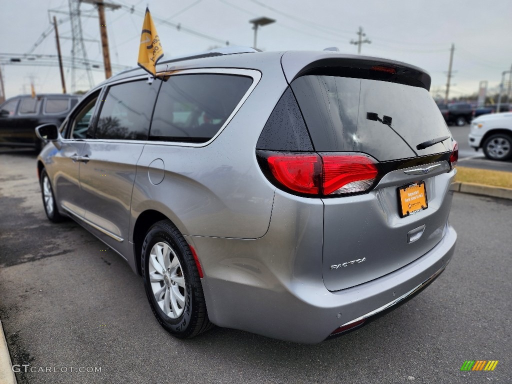 2018 Pacifica Touring L Plus - Billet Silver Metallic / Black/Alloy photo #13