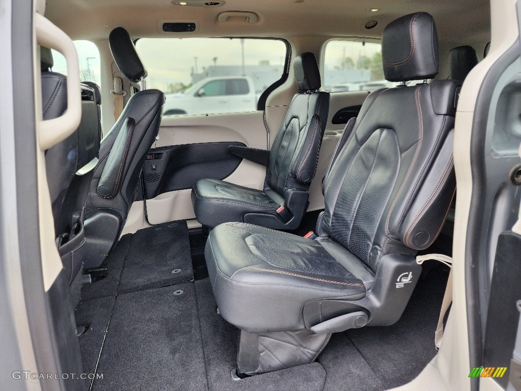 2018 Pacifica Touring L Plus - Billet Silver Metallic / Black/Alloy photo #27