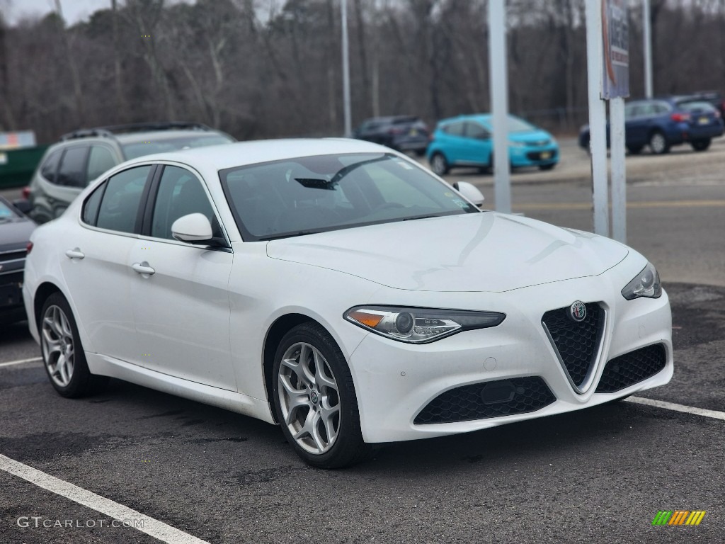 2019 Giulia Ti AWD - Alfa White / Black photo #3