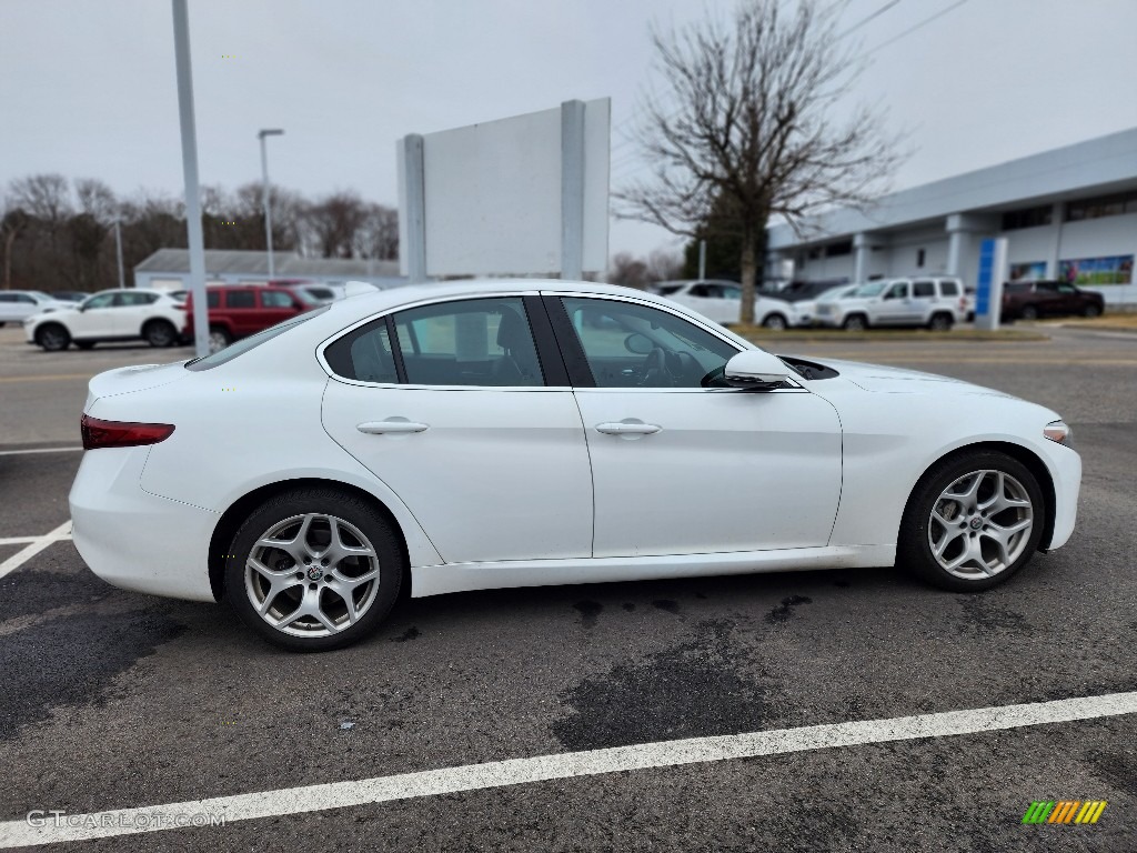 2019 Giulia Ti AWD - Alfa White / Black photo #4