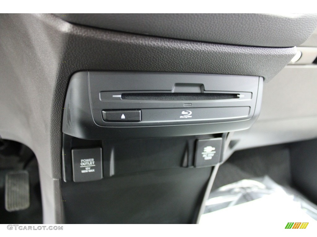 2019 Odyssey Elite - Pacific Pewter Metallic / Mocha photo #32