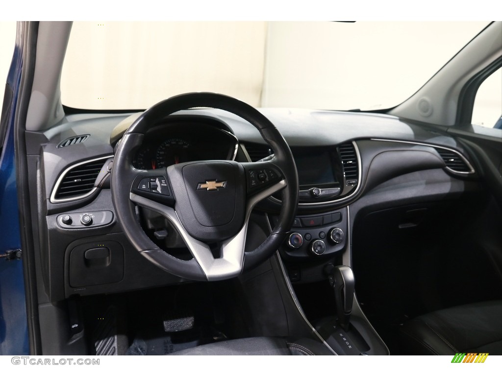 2019 Trax LT AWD - Pacific Blue Metallic / Jet Black photo #6