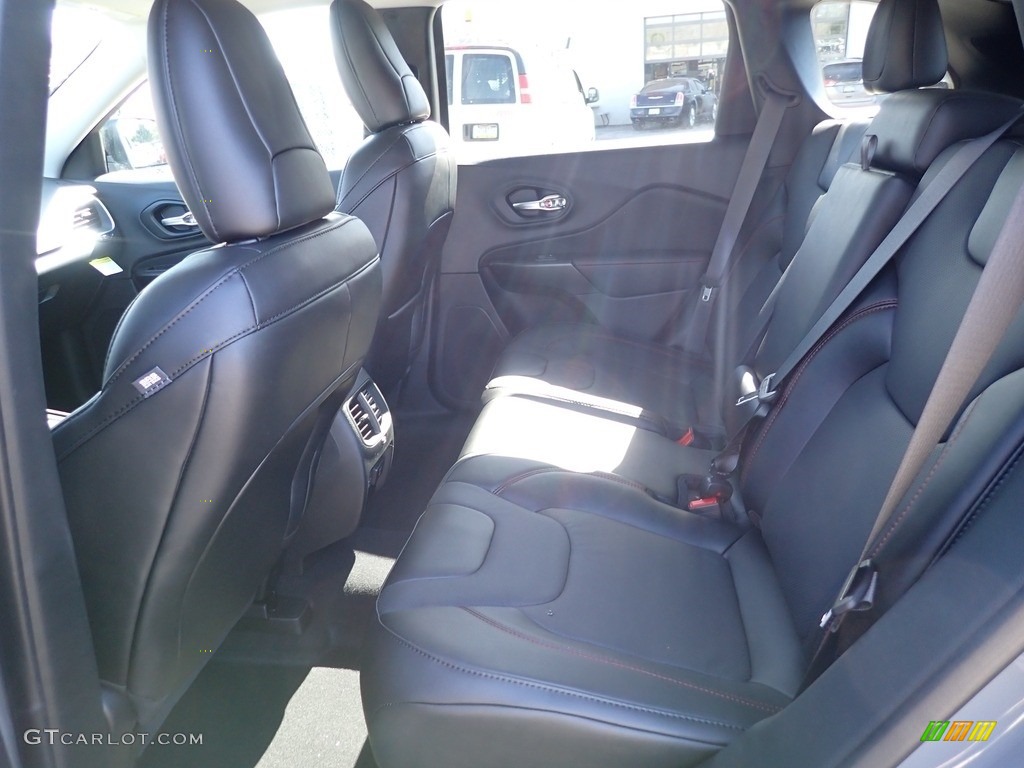 2023 Cherokee Trailhawk 4x4 - Sting-Gray / Black photo #12