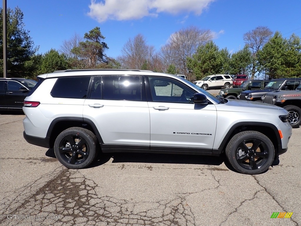 Silver Zynith 2023 Jeep Grand Cherokee L Laredo 4x4 Exterior Photo #145684174