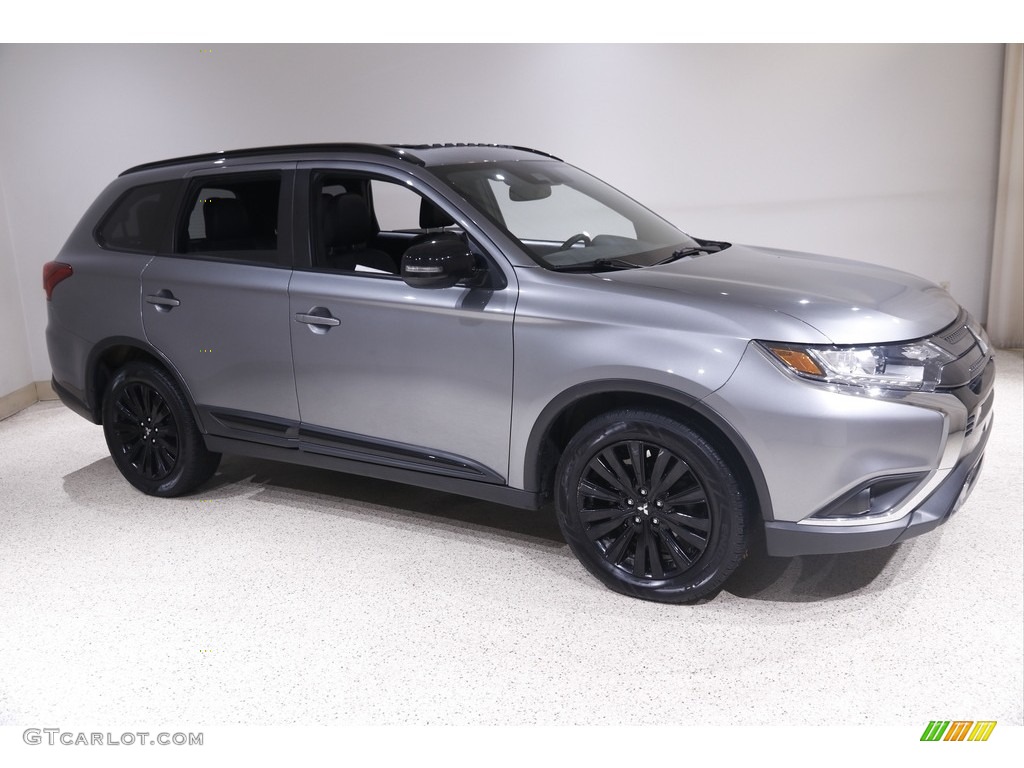 2020 Outlander LE - Mercury Gray / Black photo #1