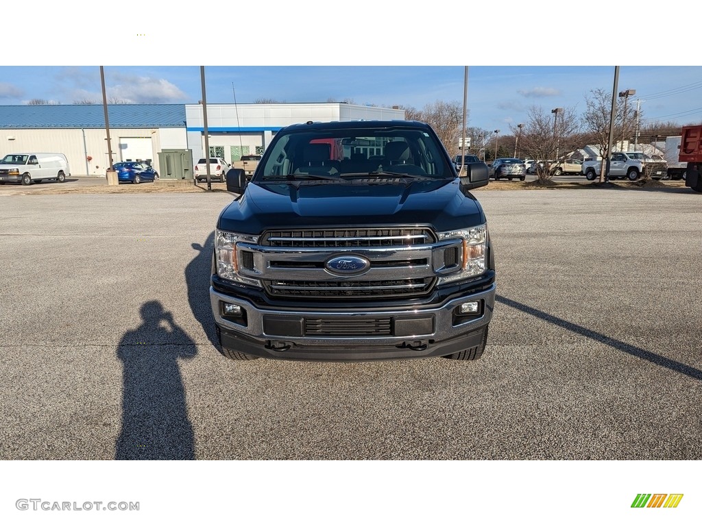 2018 F150 XLT SuperCrew 4x4 - Shadow Black / Earth Gray photo #8