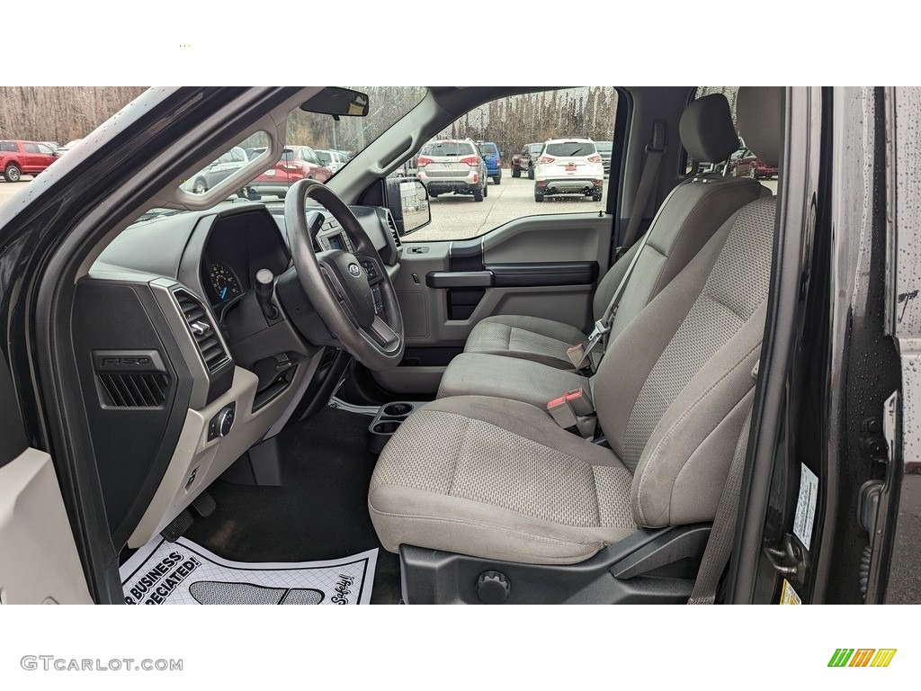 2018 F150 XLT SuperCrew 4x4 - Shadow Black / Earth Gray photo #12