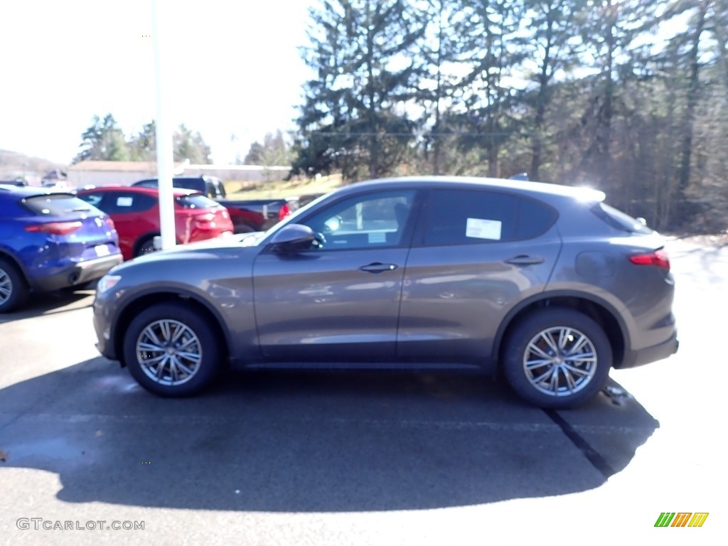 2023 Stelvio Sprint AWD - Vesuvio Gray Metallic / Black photo #2