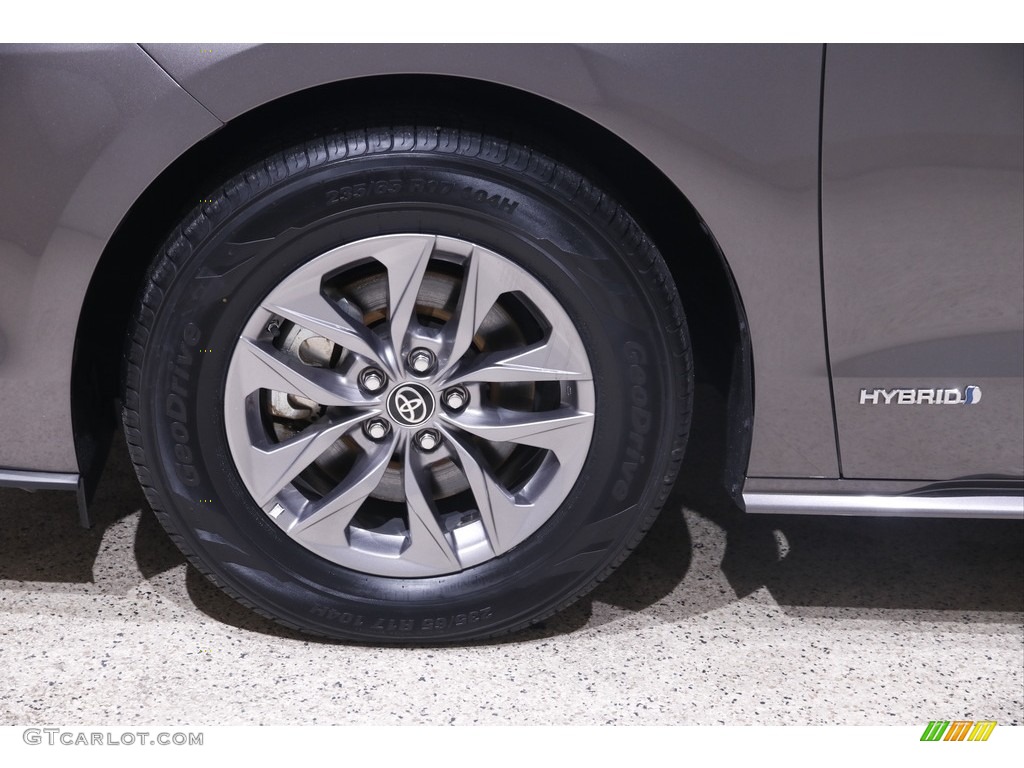 2021 Toyota Sienna LE Hybrid Wheel Photo #145686586