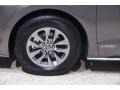 2021 Toyota Sienna LE Hybrid Wheel and Tire Photo