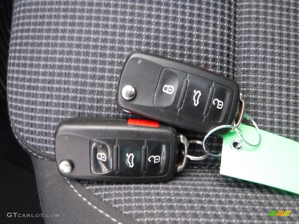 2012 Golf 4 Door - Tornado Red / Titan Black photo #26